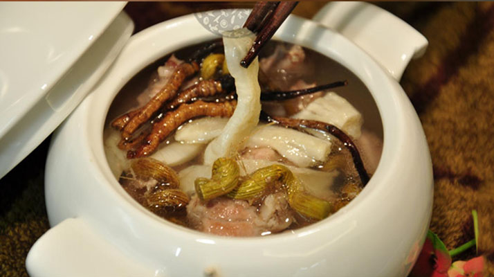 冬蟲夏草鮮草煲湯秘籍：鮮香與滋補(bǔ)的完美融合